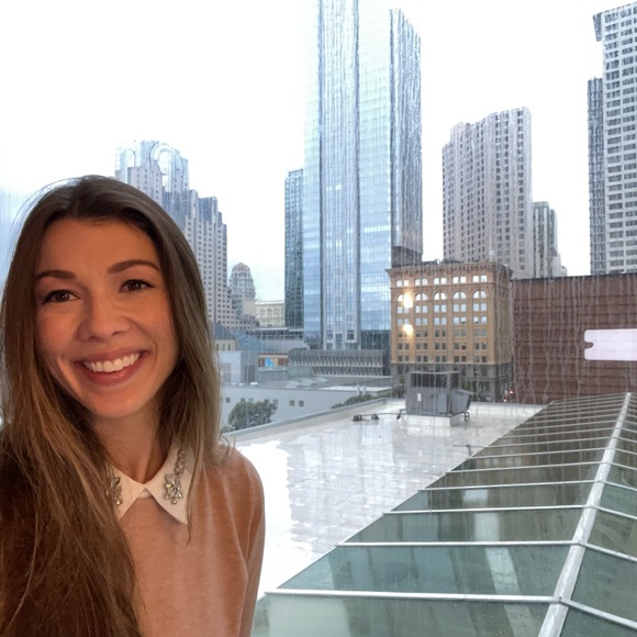 Meet your Posher, Lauren - Picture 1 of 1